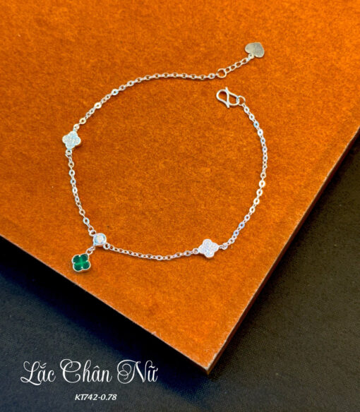 Lắc chân bạc nữ đính Charm M8