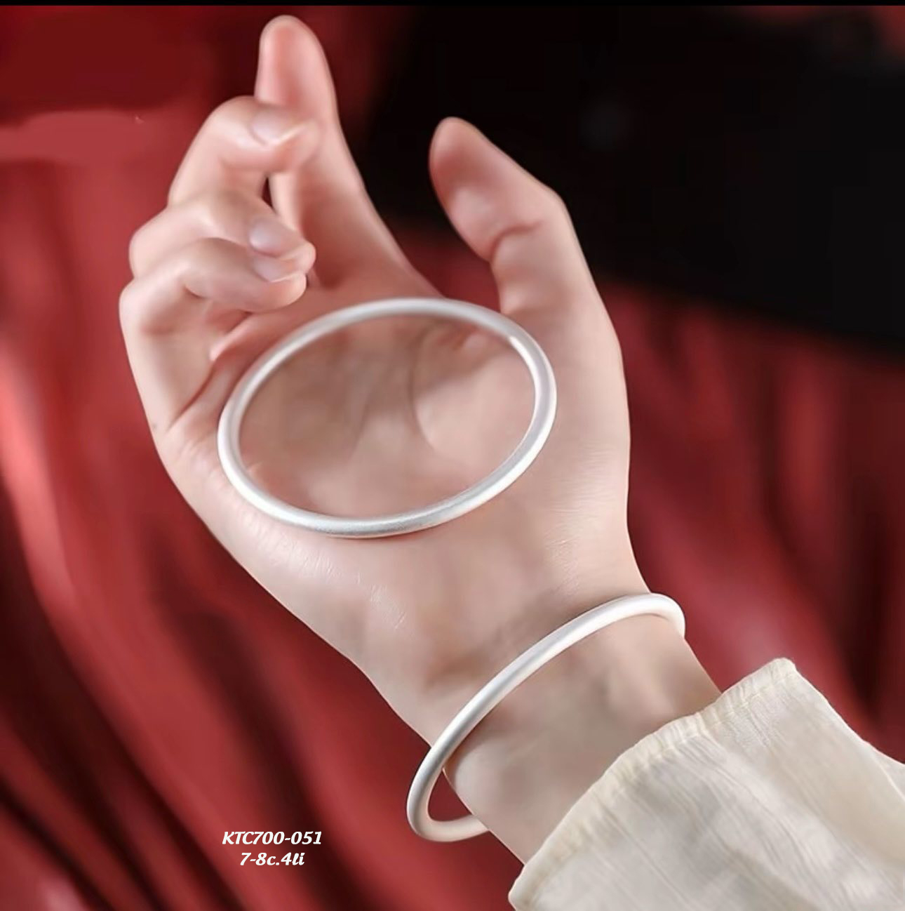 Vòng tay bạc dạng kiềng trơn